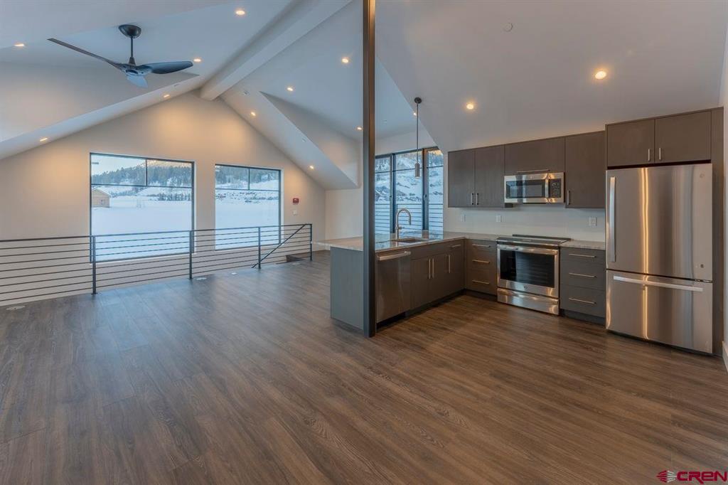 231 S Avion Drive