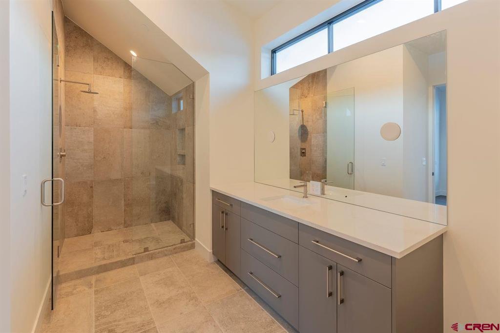 231 S Avion Drive