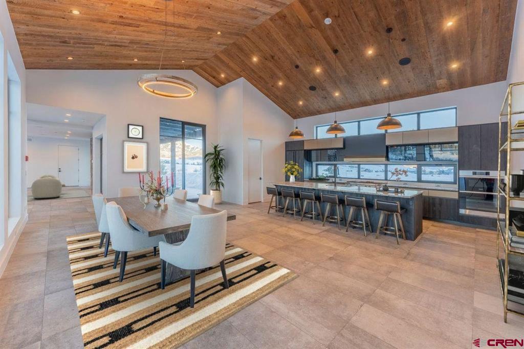 231 S Avion Drive