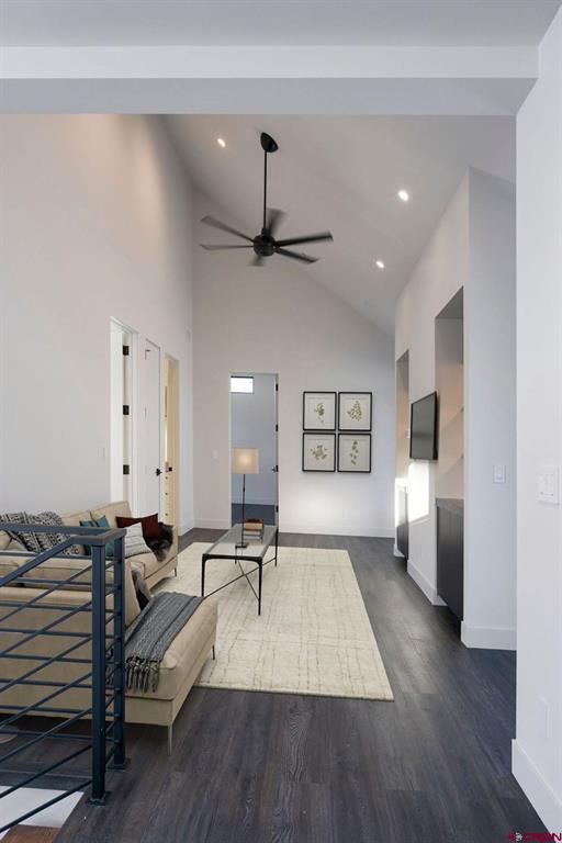 231 S Avion Drive