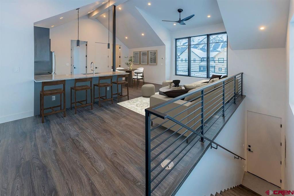 231 S Avion Drive
