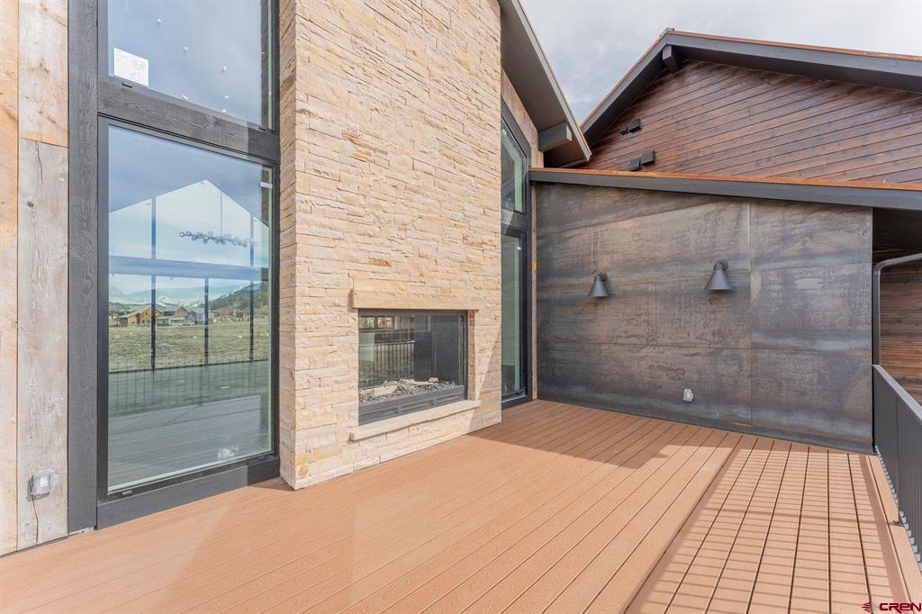 77 Coyote Ridge Road