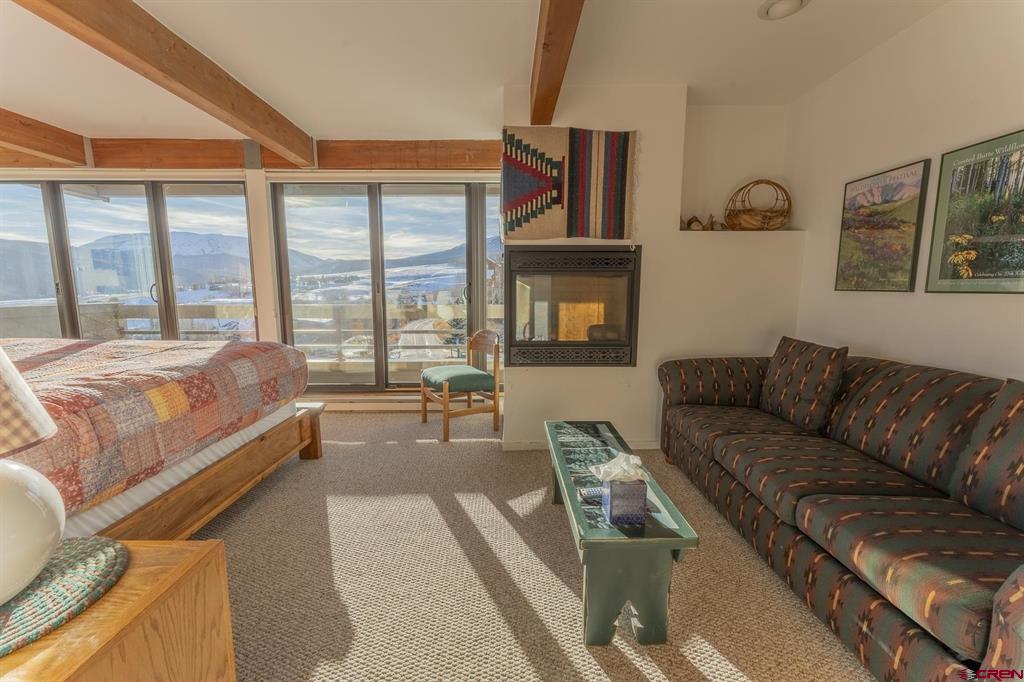 11 Hunter Hill Road Unit: 307/407