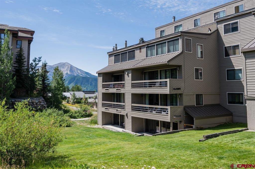 11 Hunter Hill Road Unit: 307/407