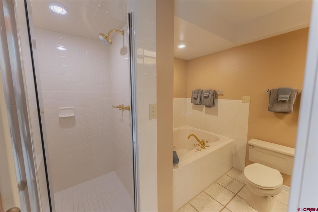 11 Hunter Hill Road Unit: 307/407