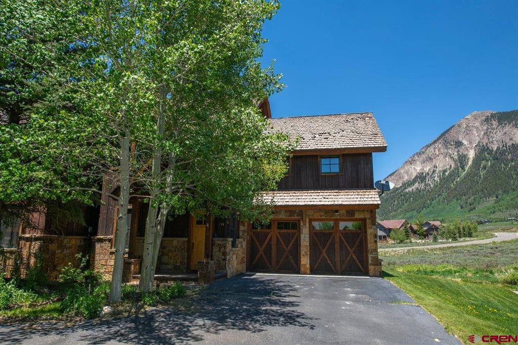 194 Coyote Circle