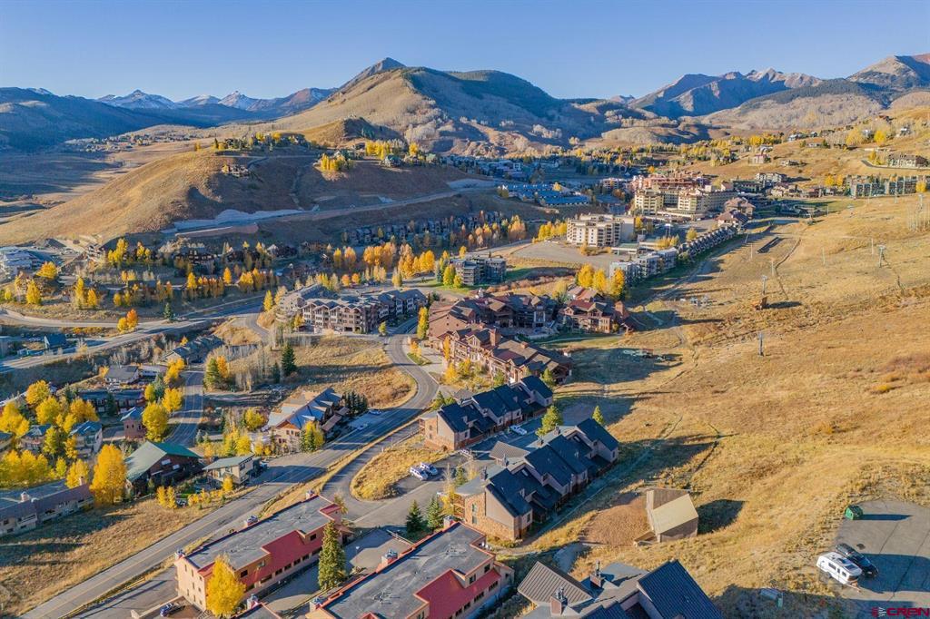 18 Hunter Hill Road Unit: J304