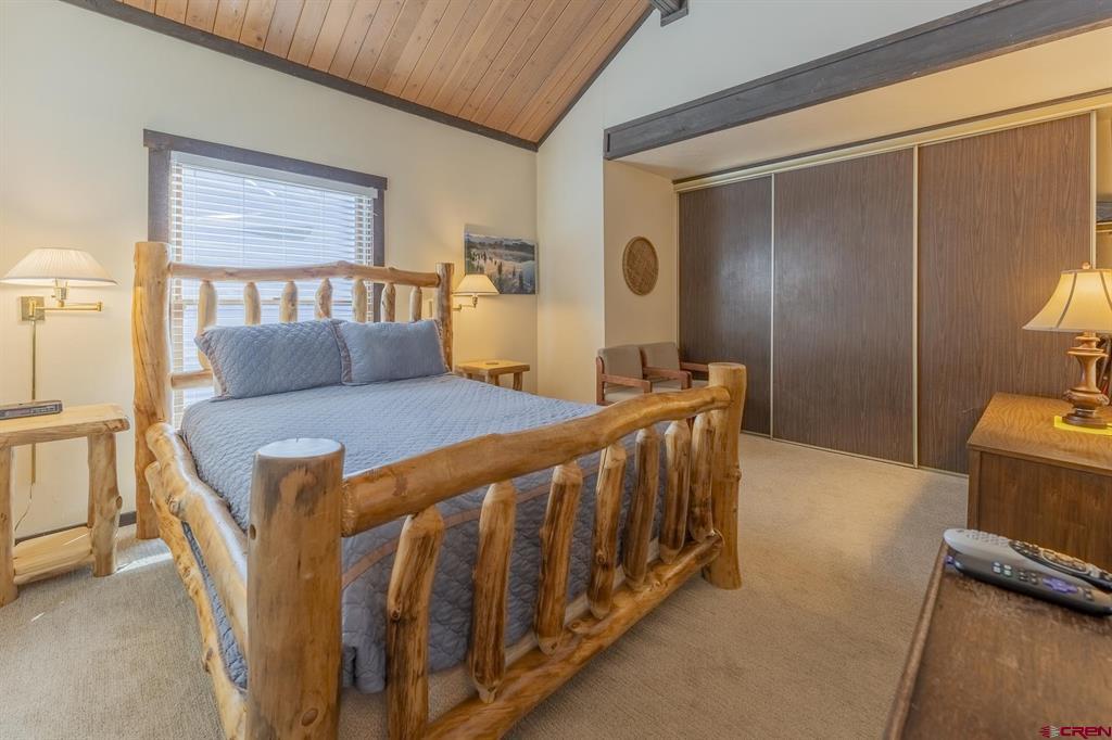 18 Hunter Hill Road Unit: J304