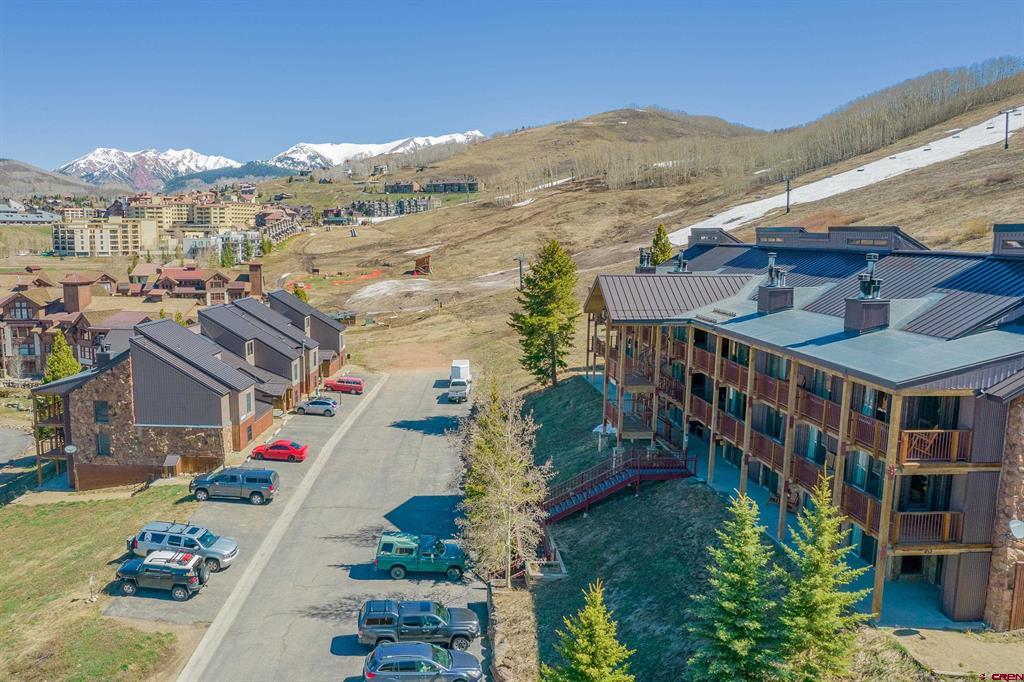 18 Hunter Hill Road Unit: J304