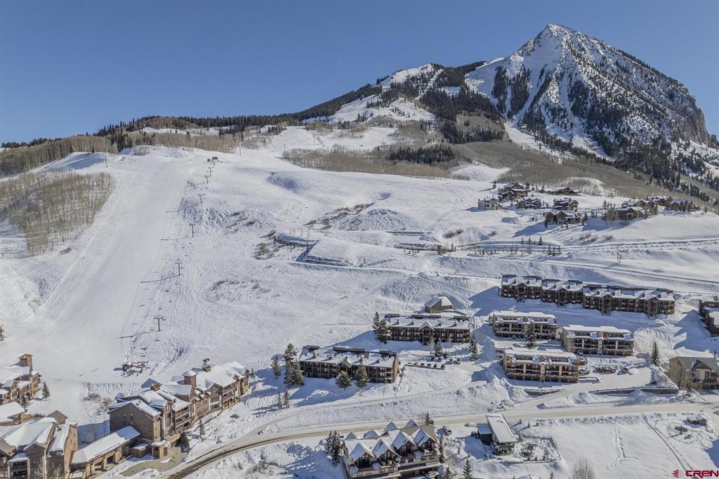 18 Hunter Hill Road Unit: J304