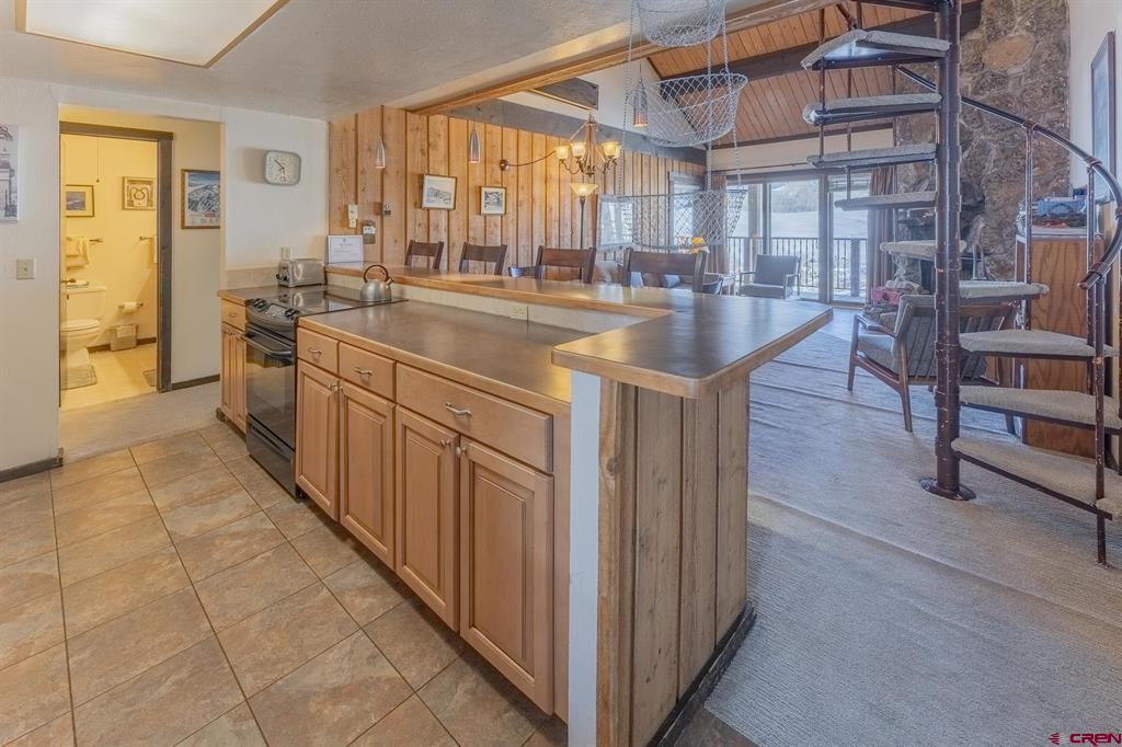 18 Hunter Hill Road Unit: J304