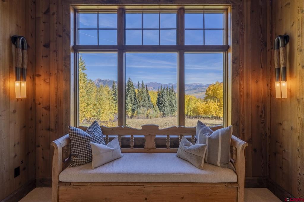 1610 Red Mountain Ranch Road