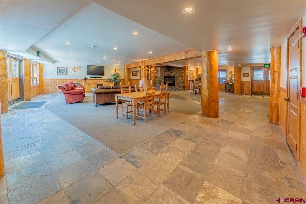 9 Hunter Hill Road Unit: 208