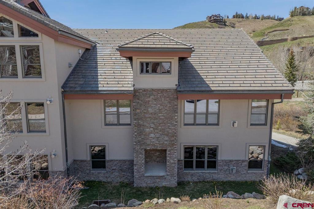 9 Hunter Hill Road Unit: 208