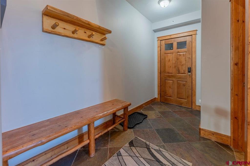 9 Hunter Hill Road Unit: 208