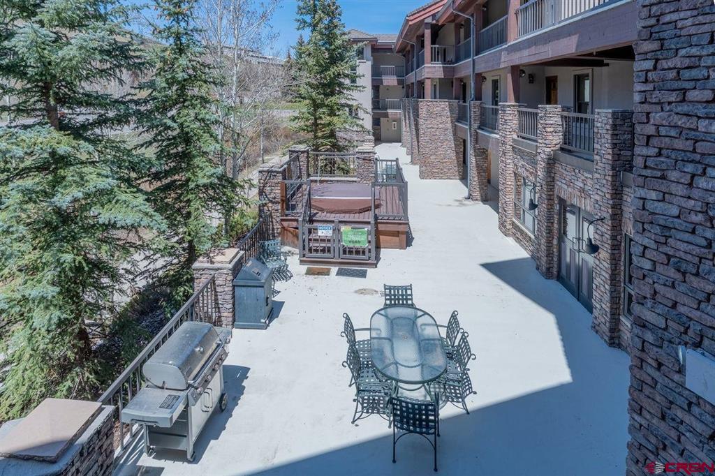 9 Hunter Hill Road Unit: 208