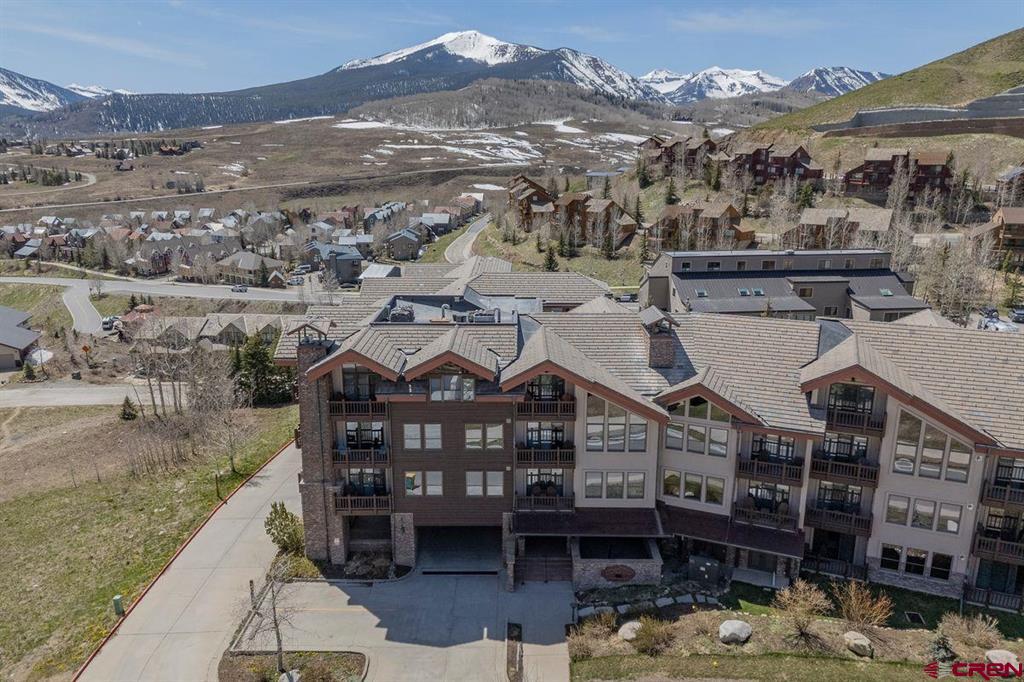 9 Hunter Hill Road Unit: 208