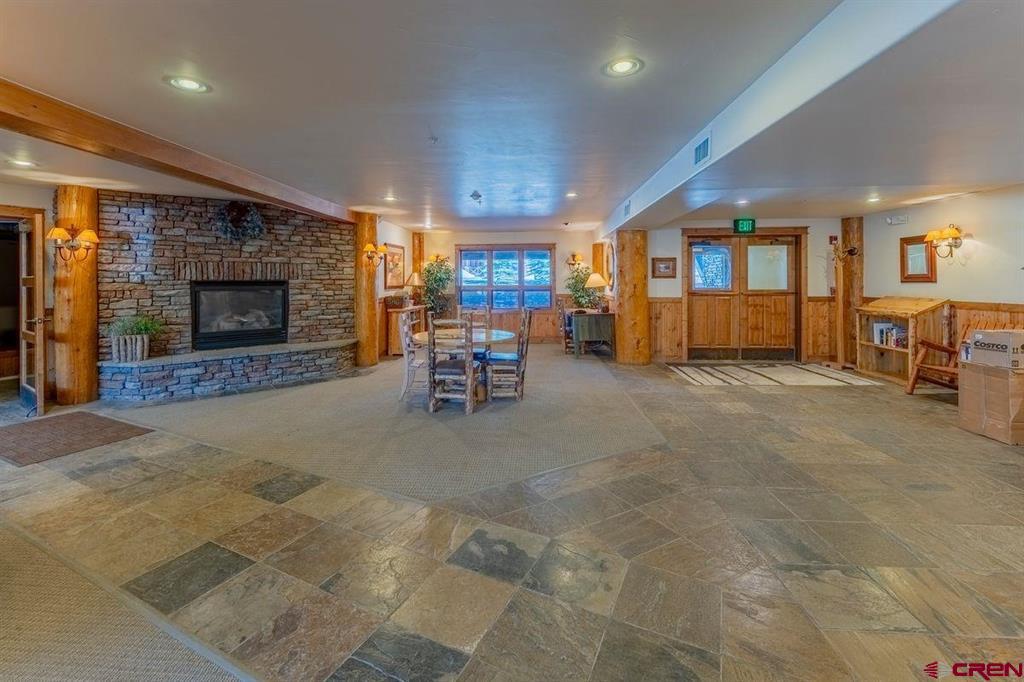 9 Hunter Hill Road Unit: 208