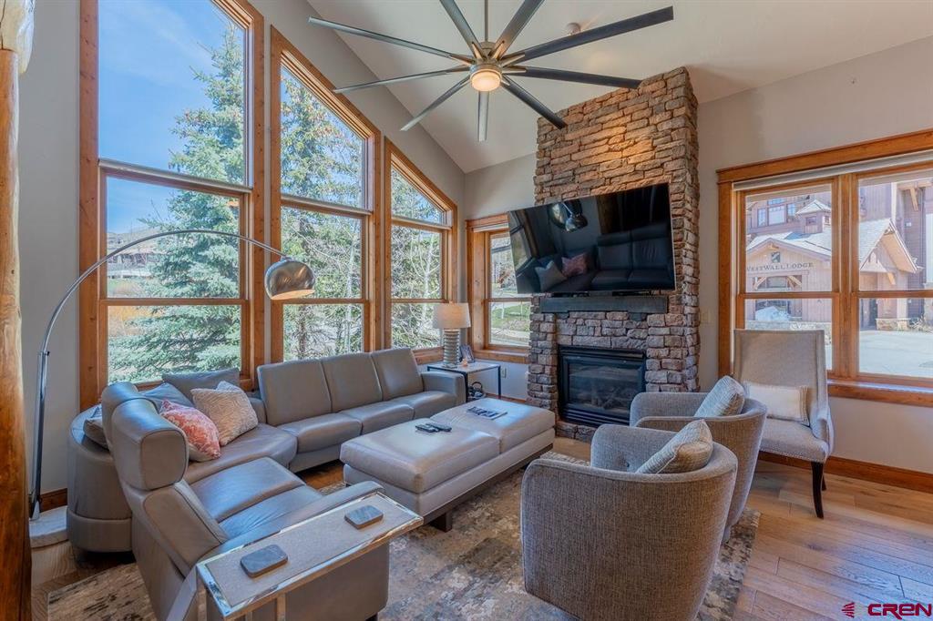 9 Hunter Hill Road Unit: 208