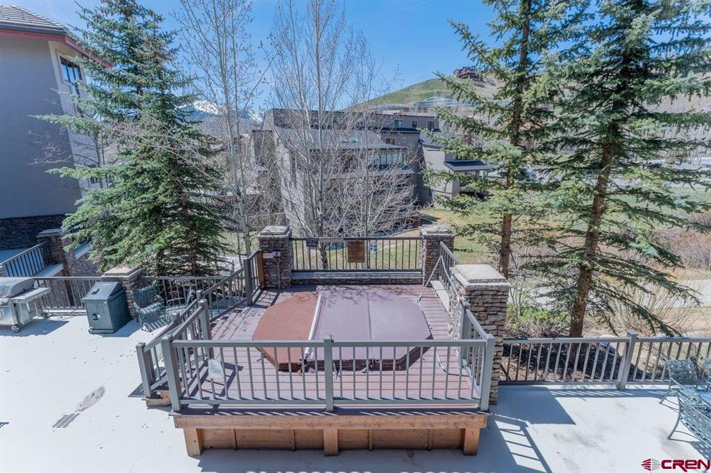 9 Hunter Hill Road Unit: 208