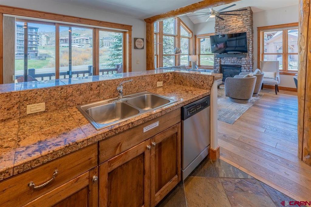 9 Hunter Hill Road Unit: 208