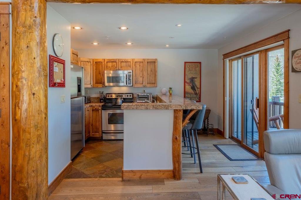 9 Hunter Hill Road Unit: 208