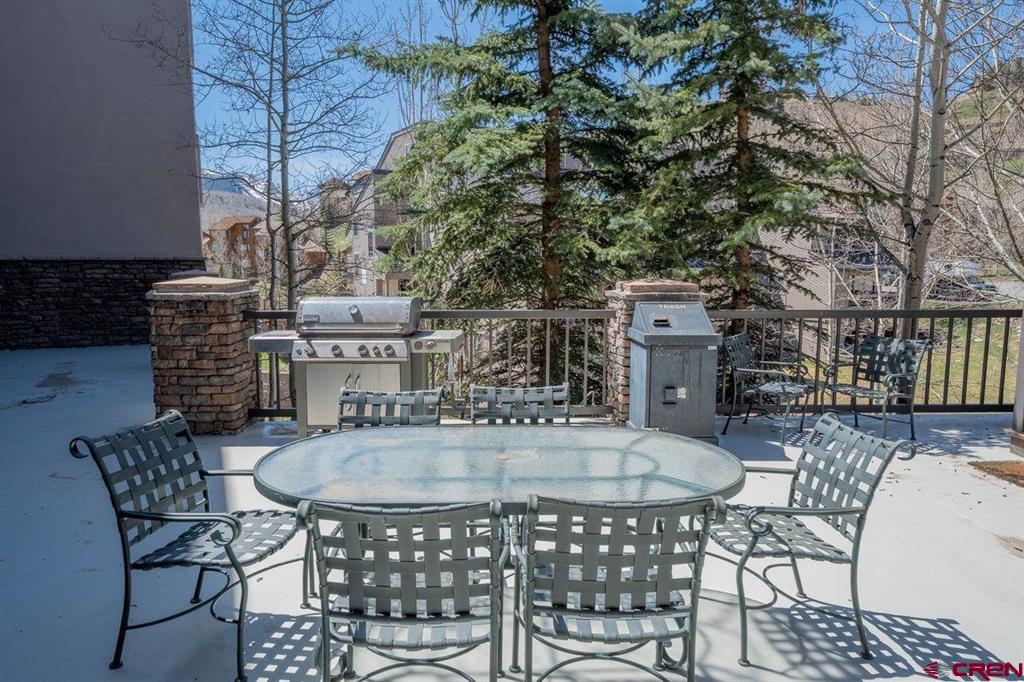 9 Hunter Hill Road Unit: 208