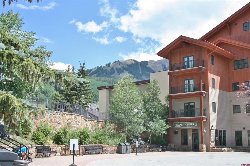 6 Emmons Road Unit: 212