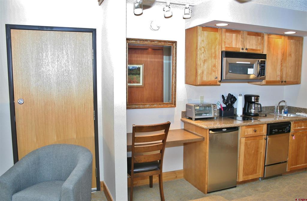6 Emmons Road Unit: 212