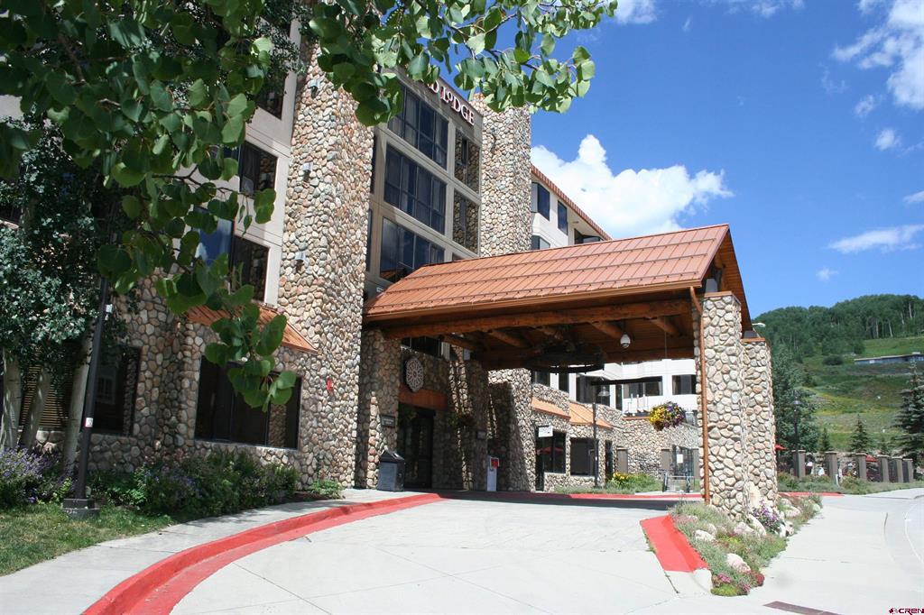 6 Emmons Road Unit: 212