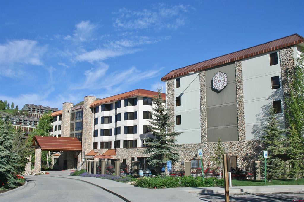 6 Emmons Road Unit: 212