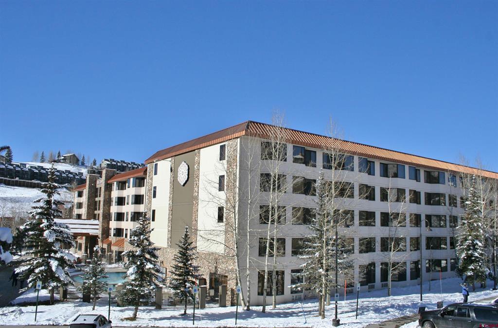 6 Emmons Road Unit: 212