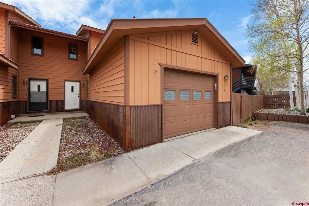 111 Shavano Drive Unit: F5