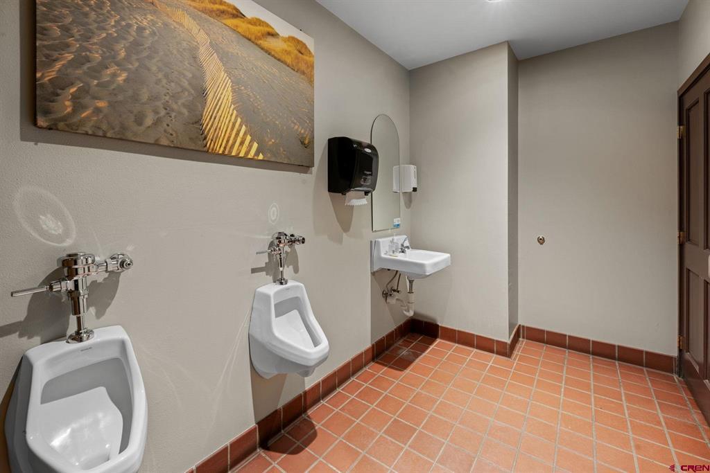 207 Elcho Avenue Unit: 14