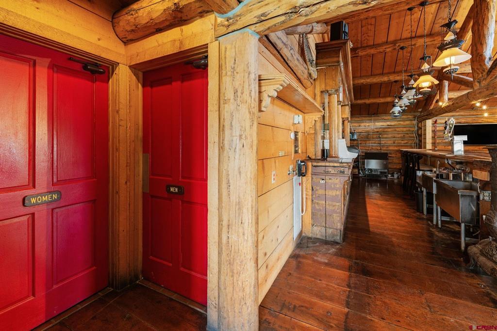 207 Elcho Avenue Unit: 14