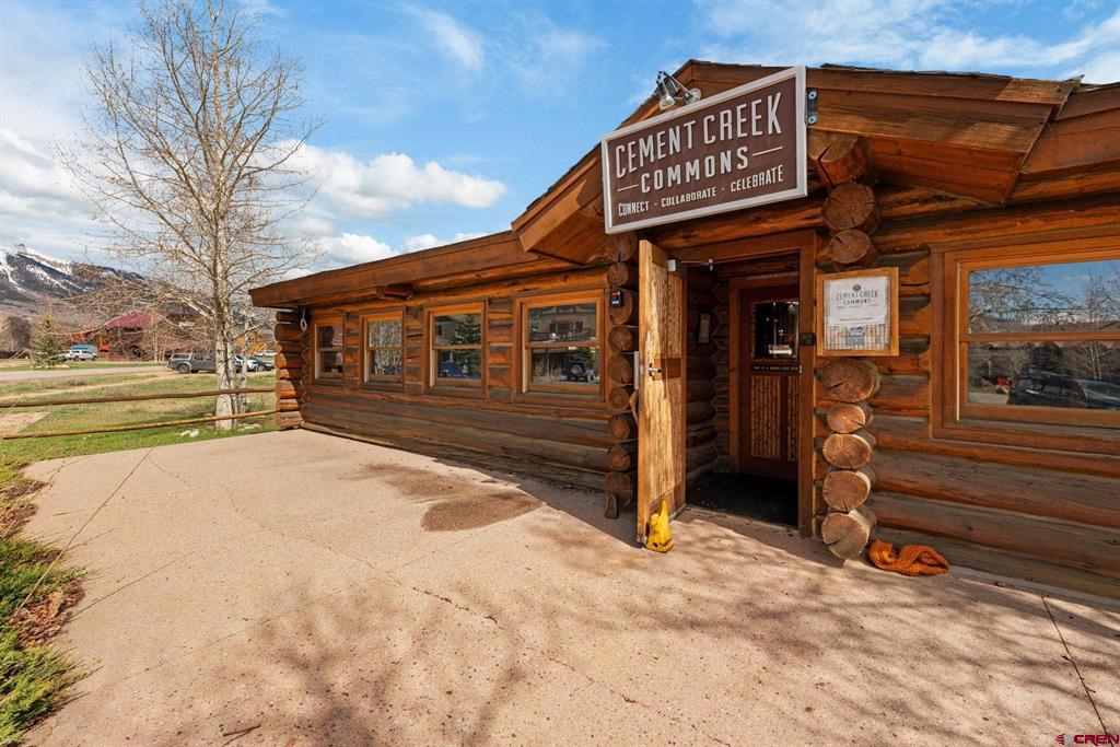 207 Elcho Avenue Unit: 14