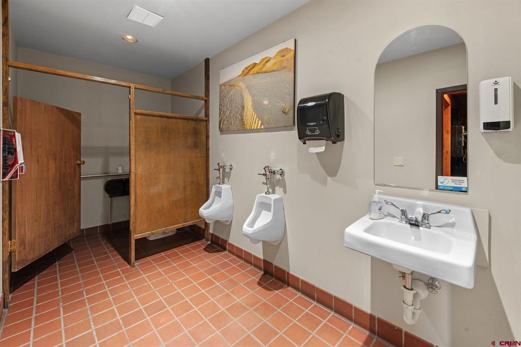 207 Elcho Avenue Unit: 14