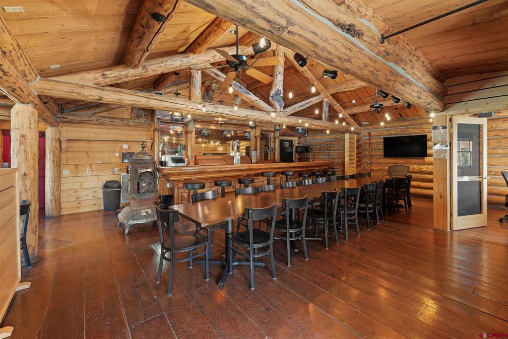 207 Elcho Avenue Unit: 14