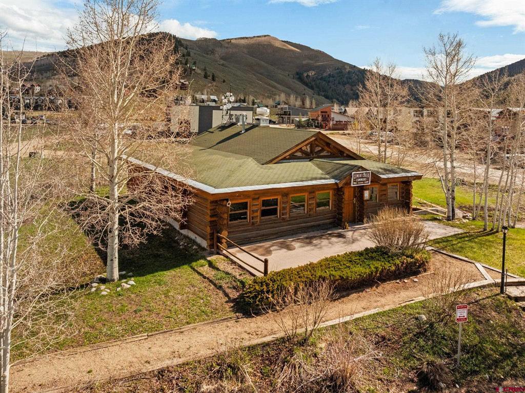 207 Elcho Avenue Unit: 14