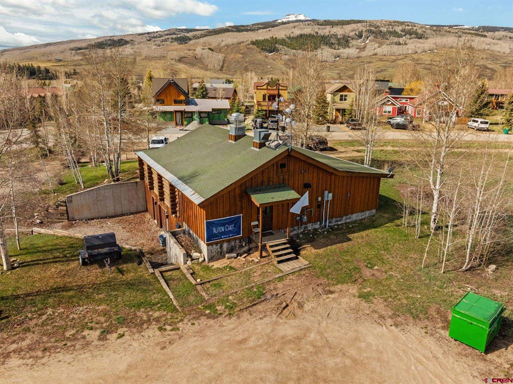 207 Elcho Avenue Unit: 14