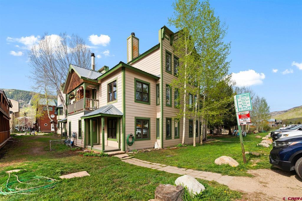 622 Teocalli Avenue Unit: 2A