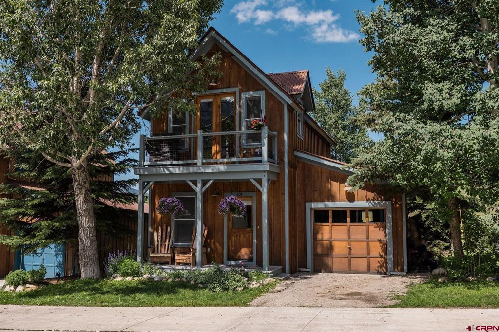204 Horseshoe Drive