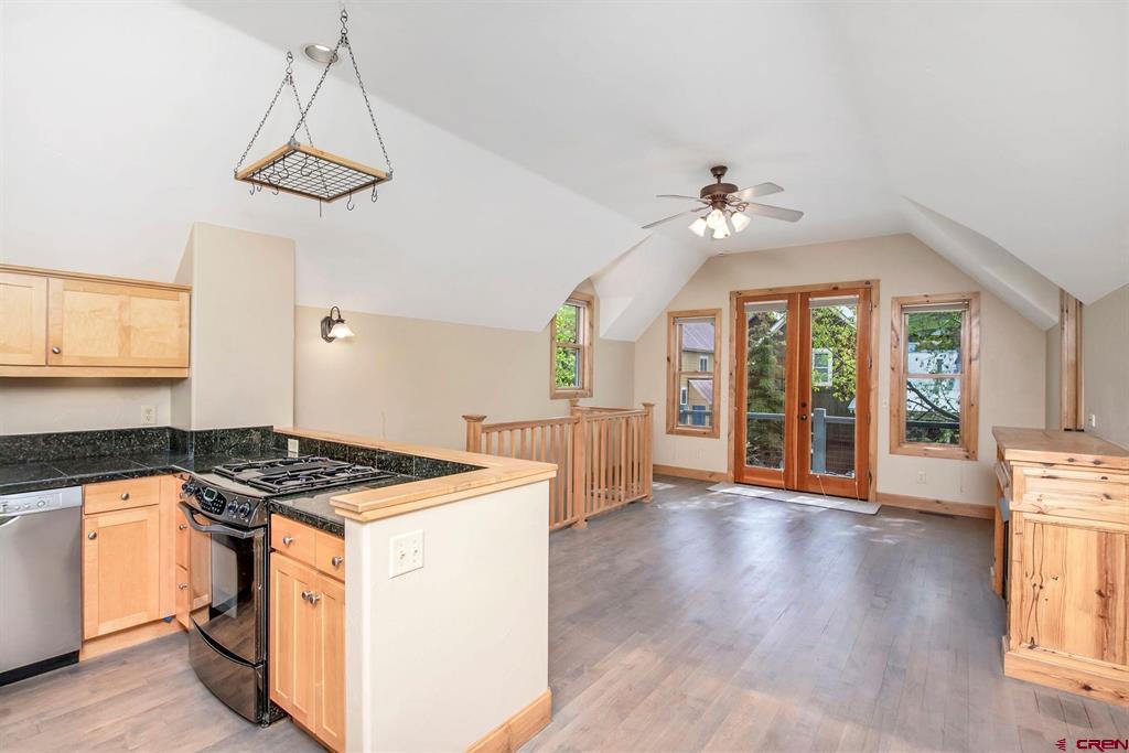 204 Horseshoe Drive