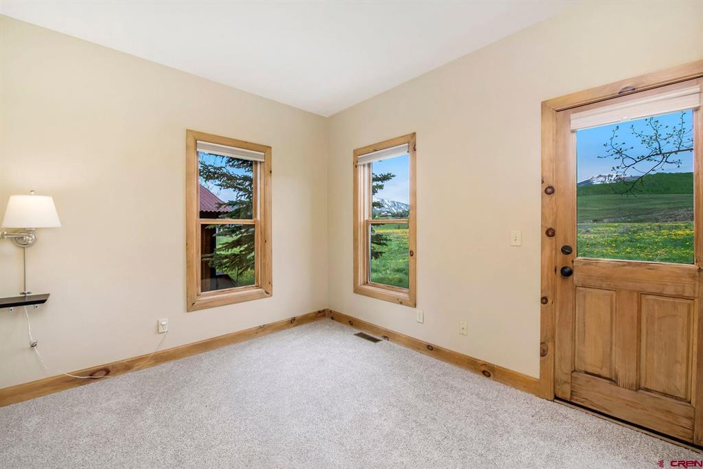 204 Horseshoe Drive