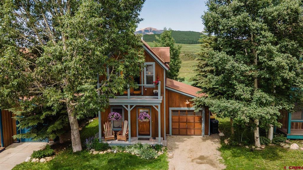 204 Horseshoe Drive