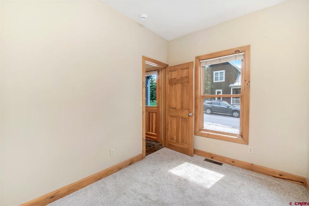 204 Horseshoe Drive