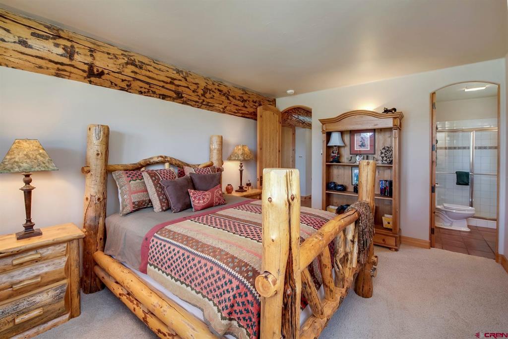 536 Journeys End Road