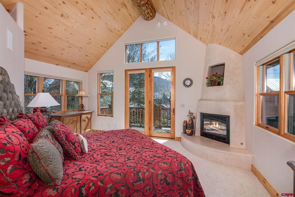 536 Journeys End Road