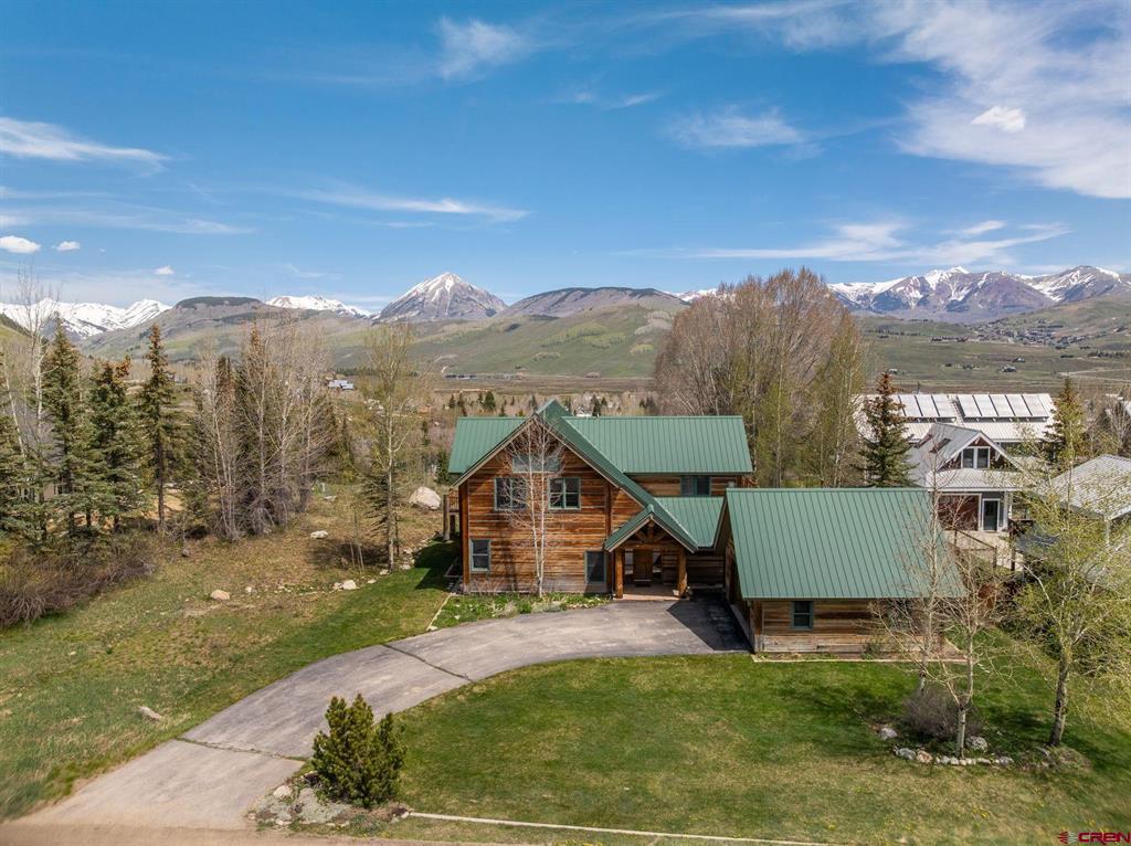 536 Journeys End Road