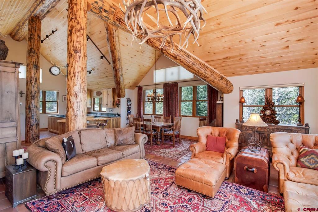 536 Journeys End Road